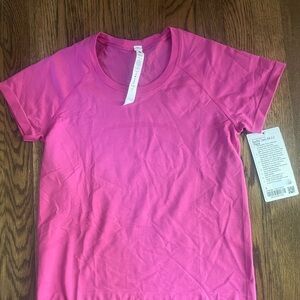 Lululemon Swiftly Tech size 8 PINK